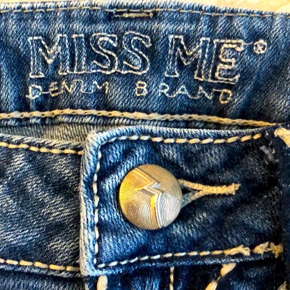 Miss Me - Irene Boot Cut Jeans - Picture 11 of 11